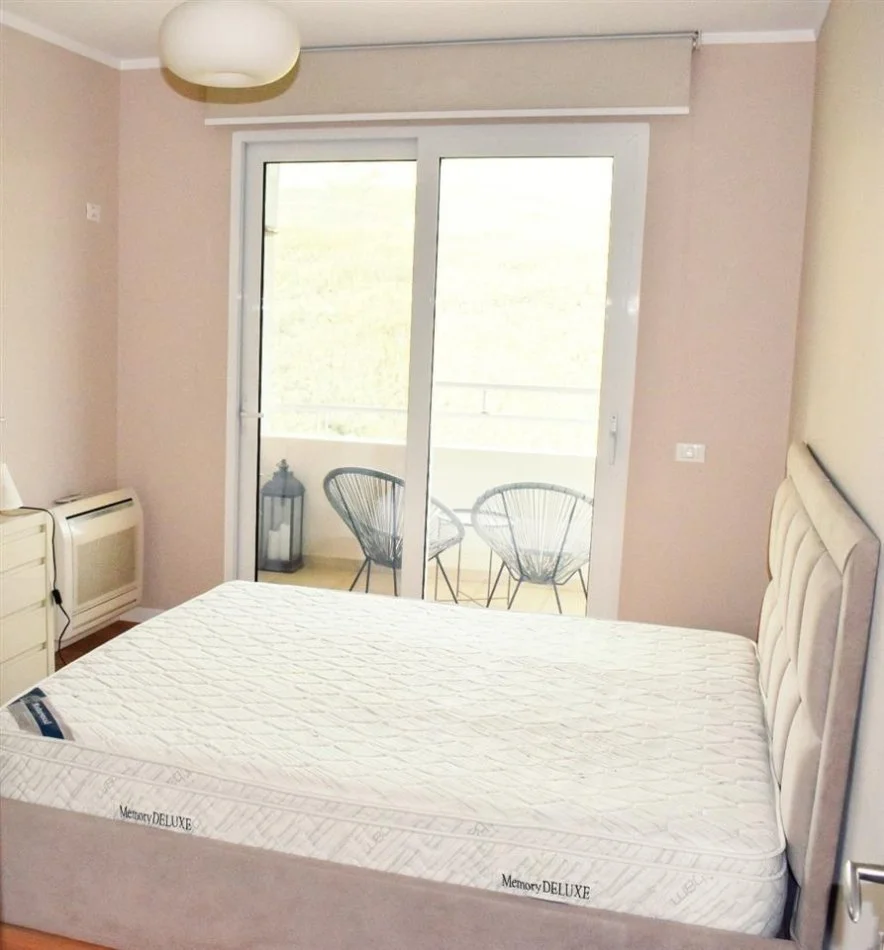 Tirane, jepet me qera apartament 2+1, Kati 3, 102 m² 500 € (FRESK)