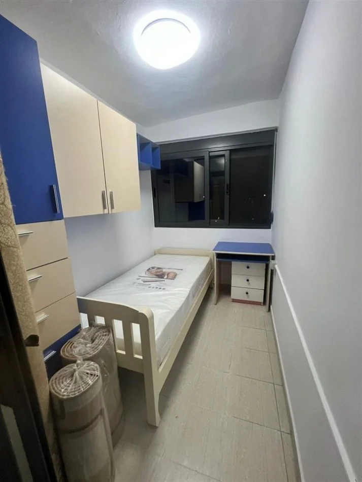 Tirane, jepet me qera apartament 2+1 Kati 3, 75 m² (Bardhyl)