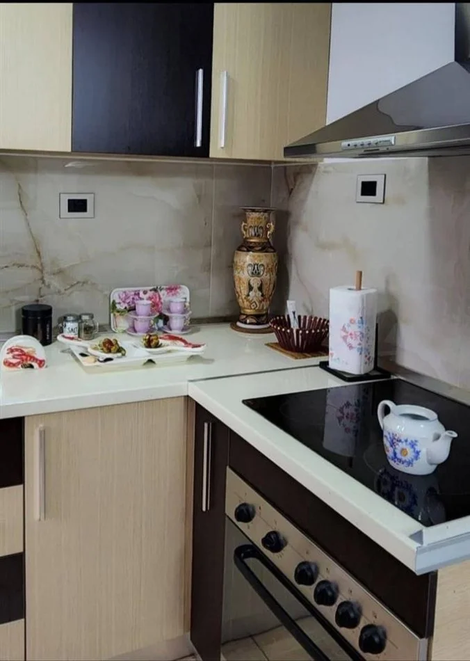 Tirane, jepet me qera apartament 2+1, Kati 3, 77 m² 600 € (STACIONI TRENIT)