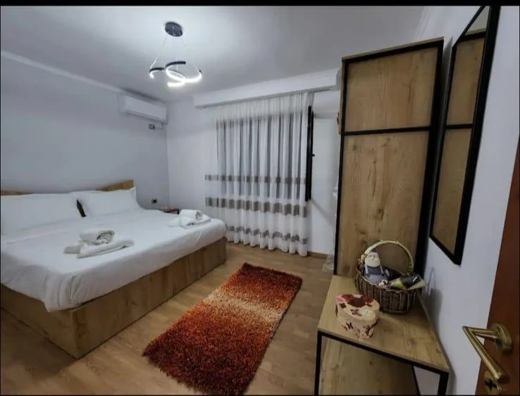 Tirane, jepet me qera apartament 2+1, Kati 3, 77 m² 600 € (STACIONI TRENIT)