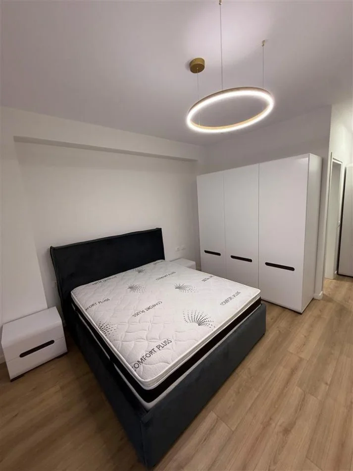 Tirane, jepet me qera apartament 2+1+Ballkon Kati 6, 125 m² 1.250 € (Parku Olimpik)