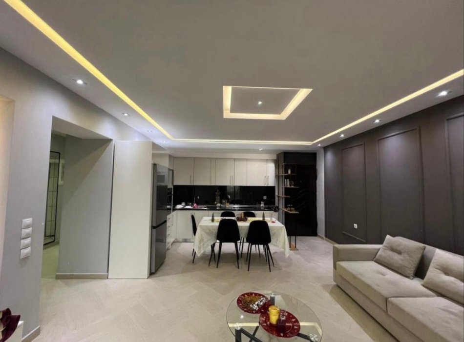 Tirane, jepet me qera apartament Kati 12, 105 m² 600 € (ZOGU ZI , RRUGA DRITAN HOXHA)