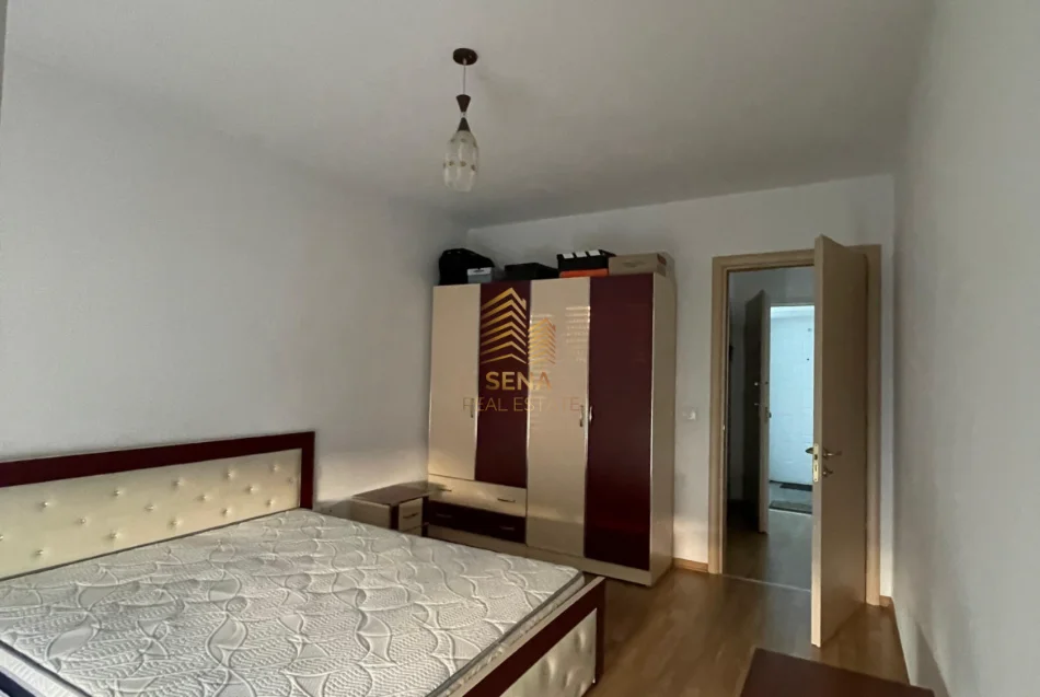 Tirane, jepet me qera apartament 2+1+Ballkon Kati 2, 95 m² 550 € (Kompleksi Ana)
