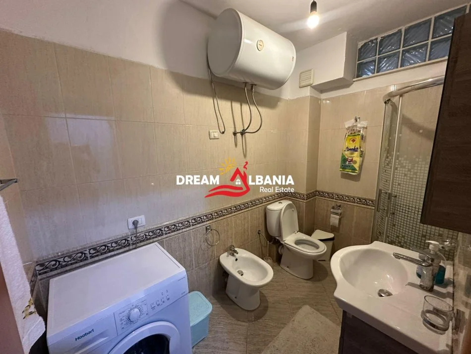Tirane, jepet me qera apartament 2+1 Kati 5, 100 m² 650 € (tek Rruga e Kavajes)