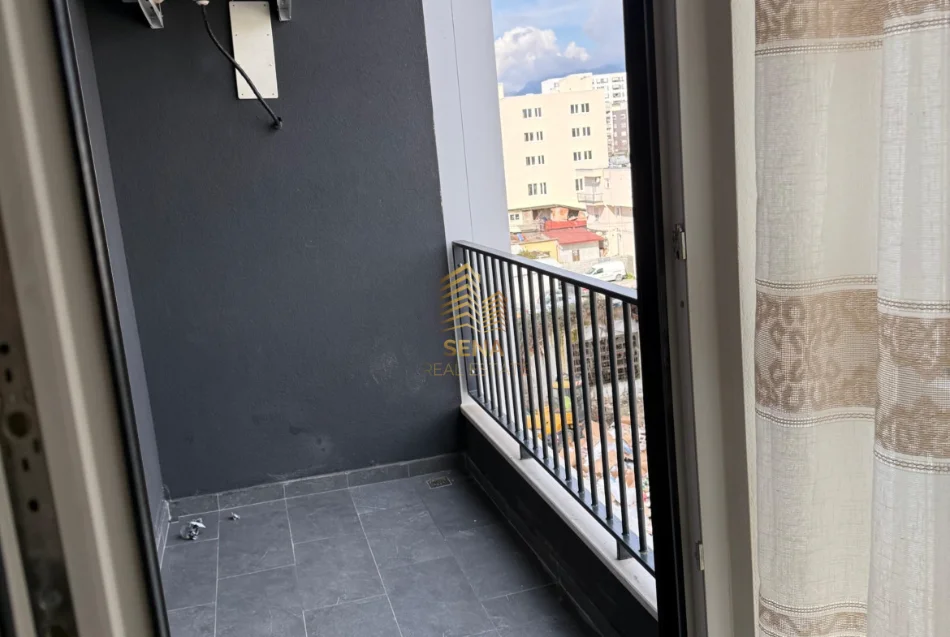 Tirane, jepet me qera apartament 1+1+Ballkon Kati 3, 70 m² 500 € (5 Maji)