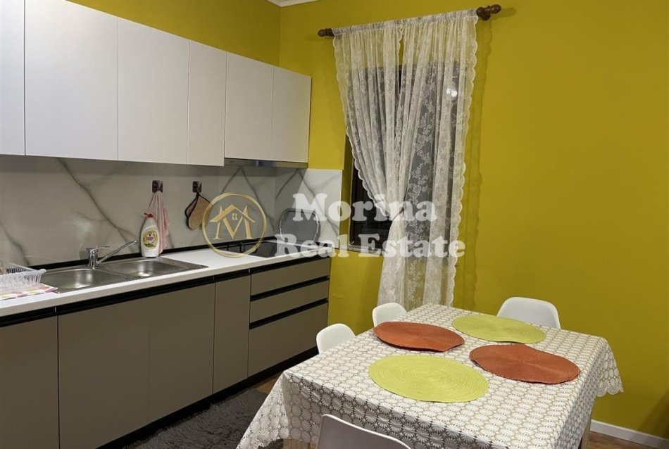 Tirane, jepet me qera apartament 2+1, Kati 1, 100 m² 600 € (Ish Restorant Durresi)