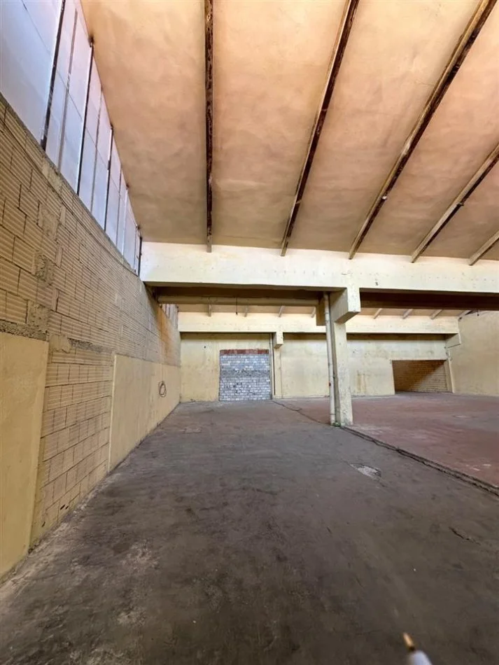 Tirane, jepet me qera ambjent biznesi Kati 0, 404 m² 1.280 € (Kombinat)