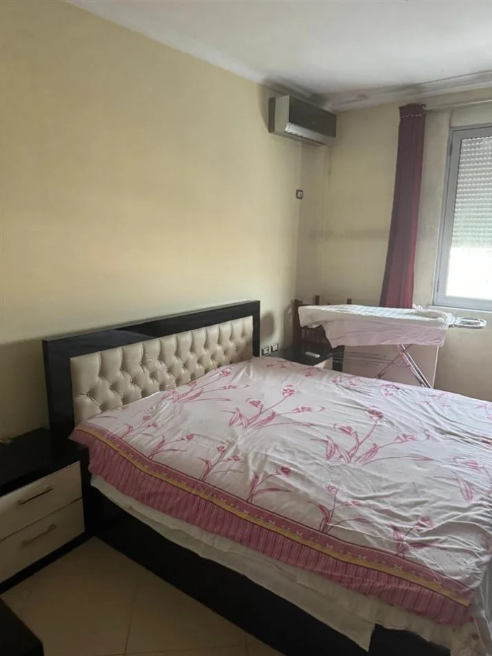 Tirane, jepet me qera apartament 1+1+Ballkon Kati 5, 70 m² 350 € (RRUGA BESIM ALLA MISTO MAME)