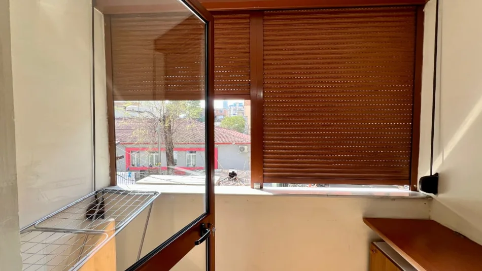 Me Qera : 1+1📍Brryl (Buze Bulevardit) - 45,000 Lek - S.60m² - Kati 2 || Akses i shpejte ne pikat kryesore te Tiranes🚀