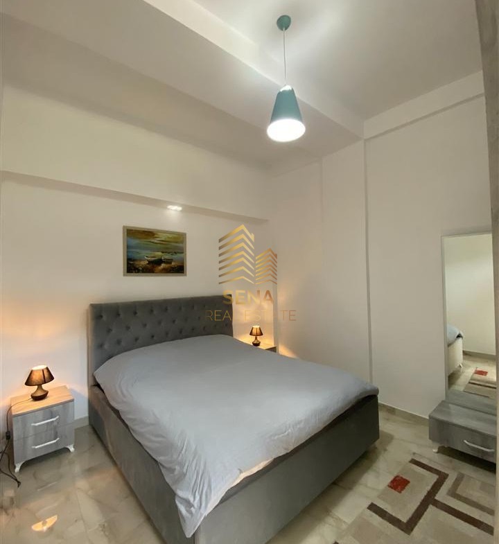 Tirane, jepet me qera apartament 1+1 Kati 1, 45 m² 400 € (Rruga Pjeter Budi)
