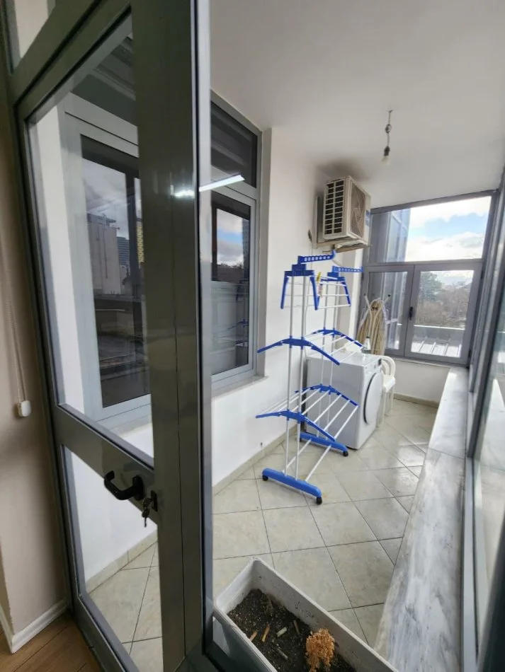Jepet me Qera: Ultra Apt. 2+1+2wc & 1 P. Parkimi ( 📍Qendër / Toptani ) Hera e parë me qera || 100% e re ✨️ 1000€ / Muaji 💶