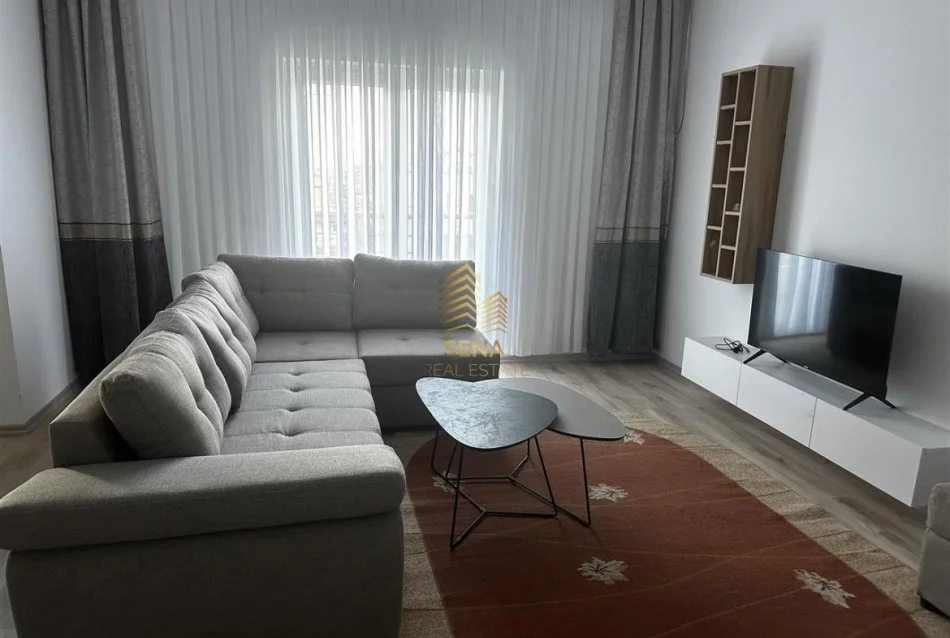 Tirane, jepet me qera apartament 3+1+Ballkon Kati 2, 120 m² 650 € (Selite)