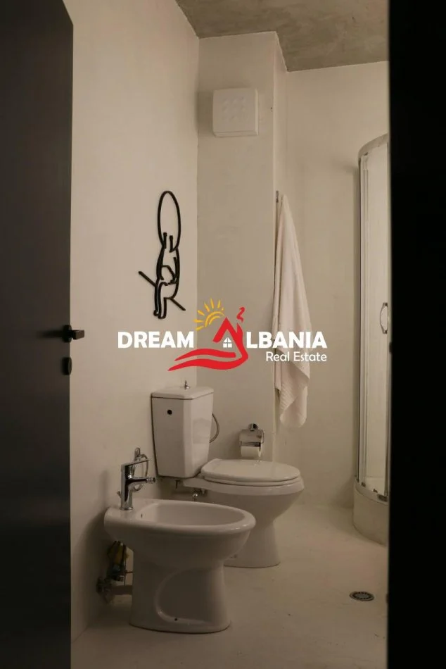 Tirane, jepet me qera apartament 1+1 Kati 14, 78 m² 700 € (ne Bulevardin Zogu i Pare prane Shkencave te Natyres)