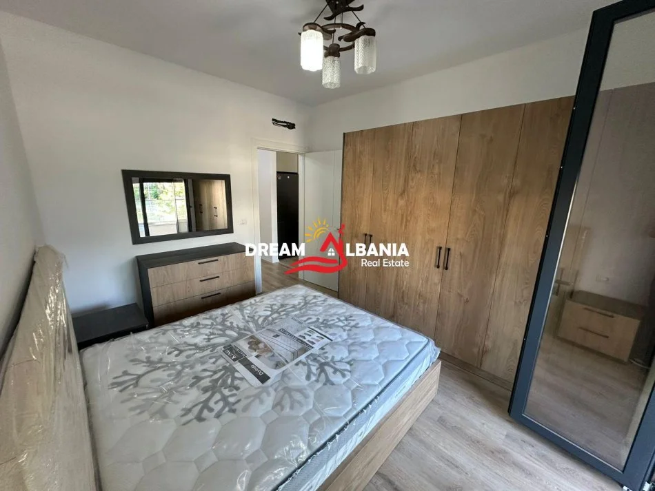 Tirane, jepet me qera apartament 1+1 Kati 2, 65 m² 600 € (tek Residenca Erli, Porcelan)