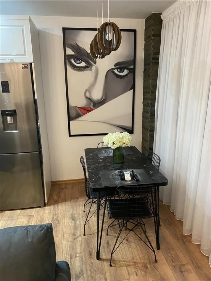 Tirane, jepet me qera apartament 2+1 Kati 5, 114 m² 600 € (Astir)