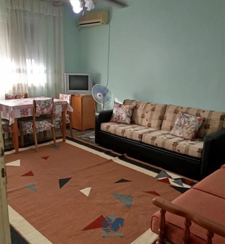 Tirane, jepet me qera apartament 2+1+Ballkon Kati 4, 80 m² 450 € (Jepet Me Qera Apartament 2+1 Tek Oxhaku)