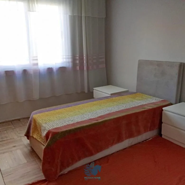 Tirane, jepet me qera apartament 2+1+Ballkon Kati 4, 80 m² 450 € (Jepet Me Qera Apartament 2+1 Tek Oxhaku)