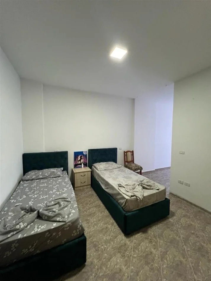 Durres, Jepet me Qera apartament 2+1 Kati 3, 105 m²