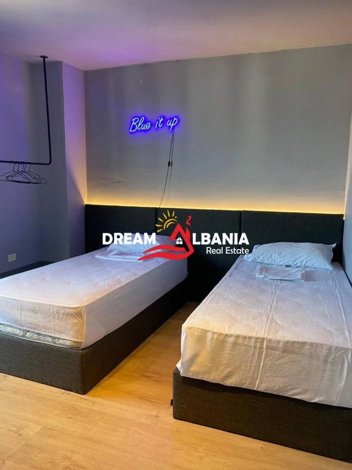 Tirane, jepet me qera apartament 2+1 Kati 14, 115 m² 800 € (ne Bulevardin Zogu i Pare prane Shkencave te Natyres)