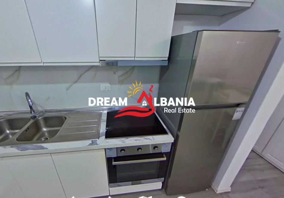 Tirane, jepet me qera apartament 2+1 , 75 m² 850€ (tek Komuna e Parisit prane Kika 2)