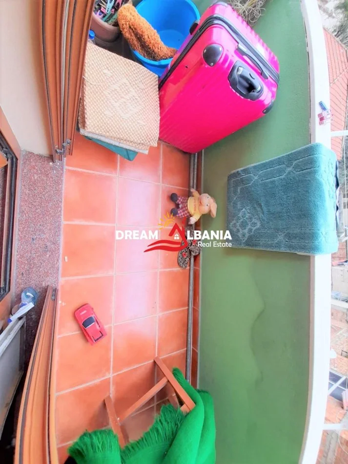 Tirane, jepet me qera apartament 2+1 , 90 m² 500 € (tek Pazari i ri ne rrugen Tefta Tashko Koco)