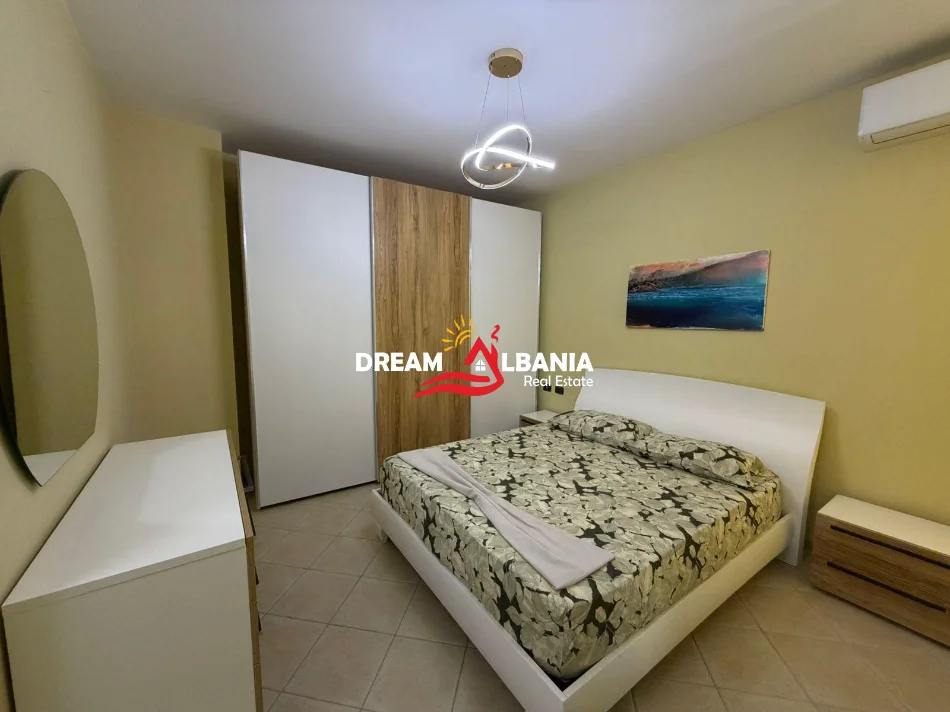 Tirane, jepet me qera apartament 2+1 Kati 10, 102 m² 900 € (Qender)