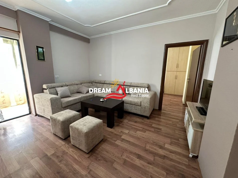 Tirane, jepet me qera apartament 2+1 Kati 3, 105 m² 650 € (ne Don Bosko prane Hotel Ferrari)