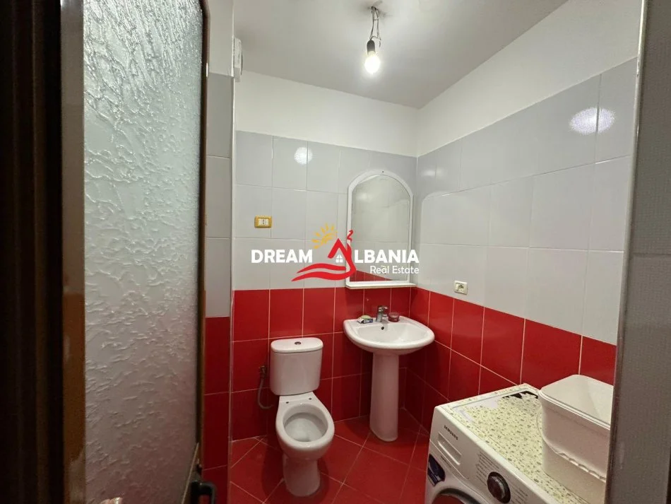 Tirane, jepet me qera apartament 2+1 Kati 3, 105 m² 650 € (ne Don Bosko prane Hotel Ferrari)