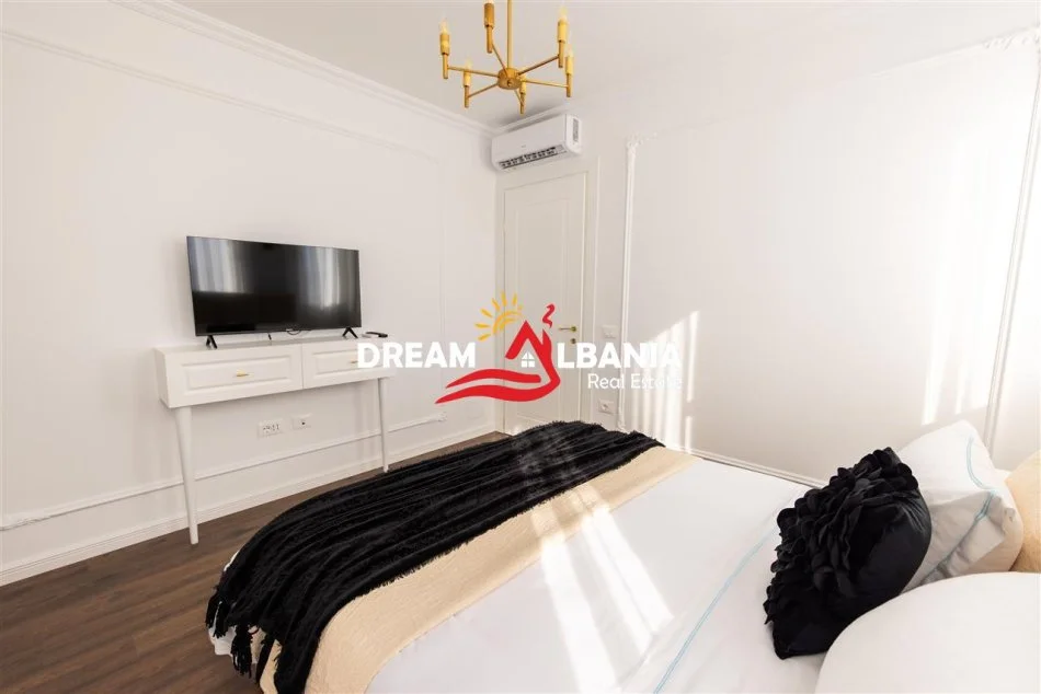 Tirane, jepet me qera apartament 1+1 Kati 9, 65 m² 500 € (Astir)