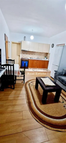 Tirane, jepet me qera apartament 2+1 Kati 4, 75 m² 500 € (Rruga Bardhyl)
