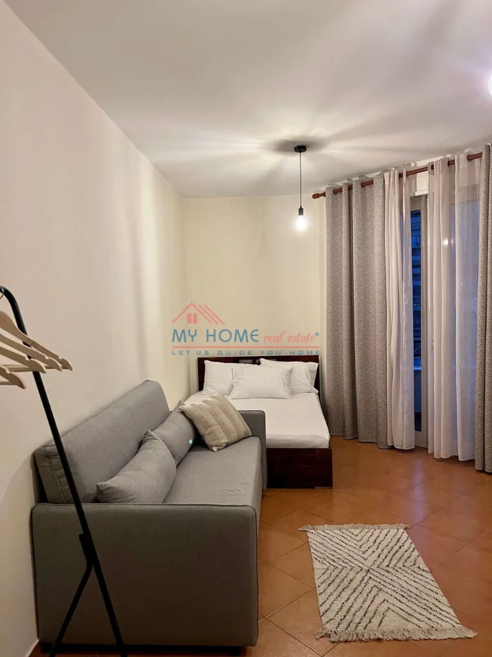 Tirane, jepet me qera garsonier 1+1 Kati 4, 35 m² 550 € (Rruga e Elbasanit)