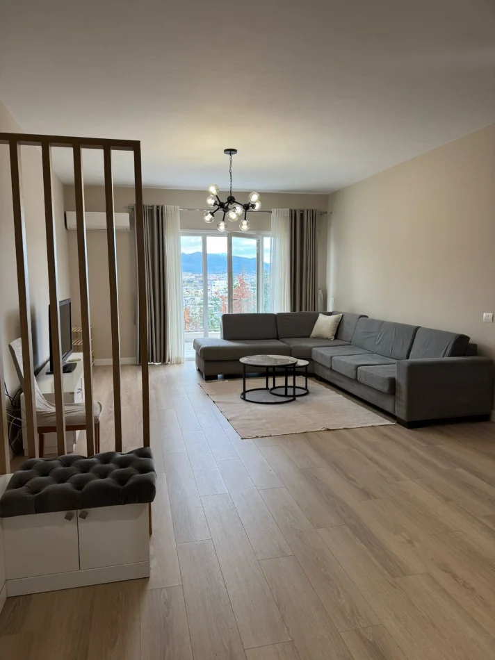 Jepet me Qera: Apt. 2+1+2wc & 1 Bllk ( Kopshti Botanik / Xhamia) Hera e parë me qera || 100% e re ️ 70,000 Lekë / Muaji