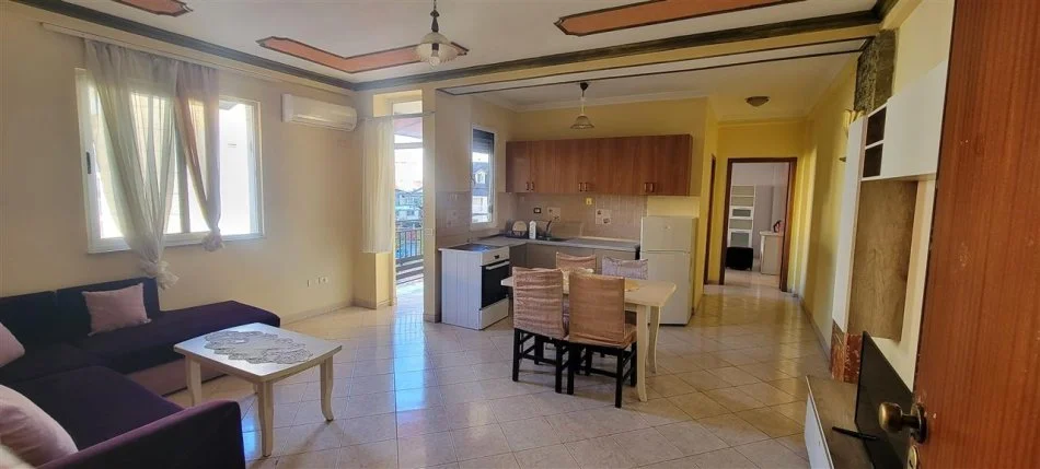 Tirane, jepet me qera apartament 1+1+Ballkon Kati 3, 70 m² 450 € (Zogu i Zi)