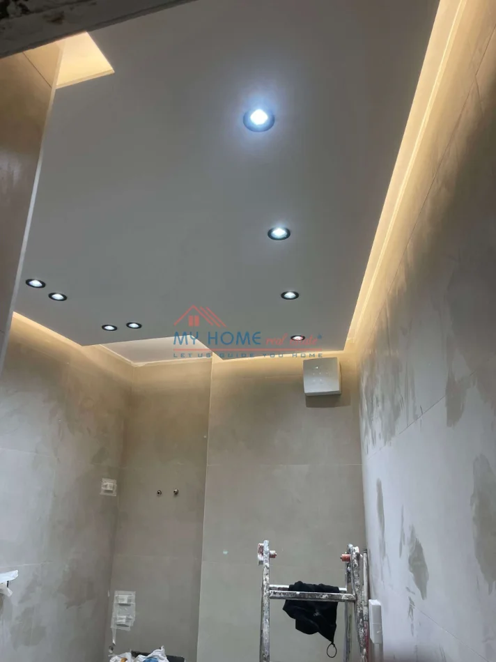 Tirane, jepet me qera zyre Kati 3, 68 m² 1.000 € (Rruga e Elbasanit)