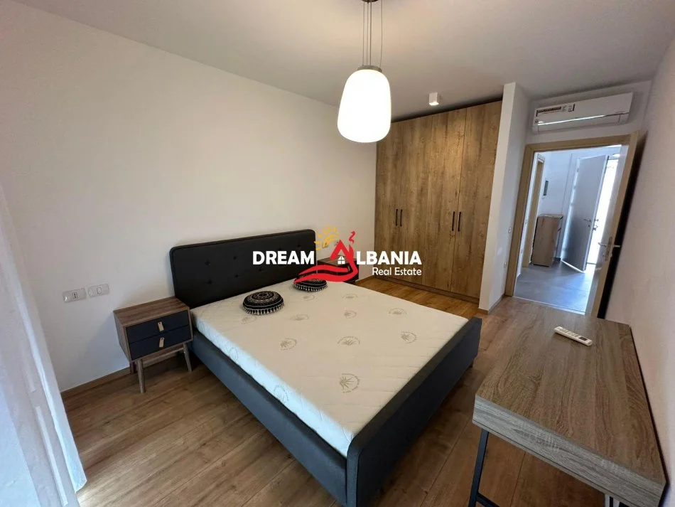 Tirane, jepet me qera apartament 2+1 Kati 2, 250 m² 1.550 € (ne Mullet, prane OKO FARM)