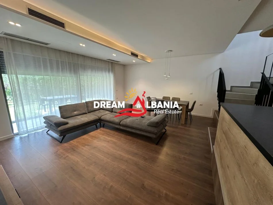 Tirane, jepet me qera Vile 3 Katshe Kati 3, 250 m² 2.350 € (ne Mullet prane OKO FARM)