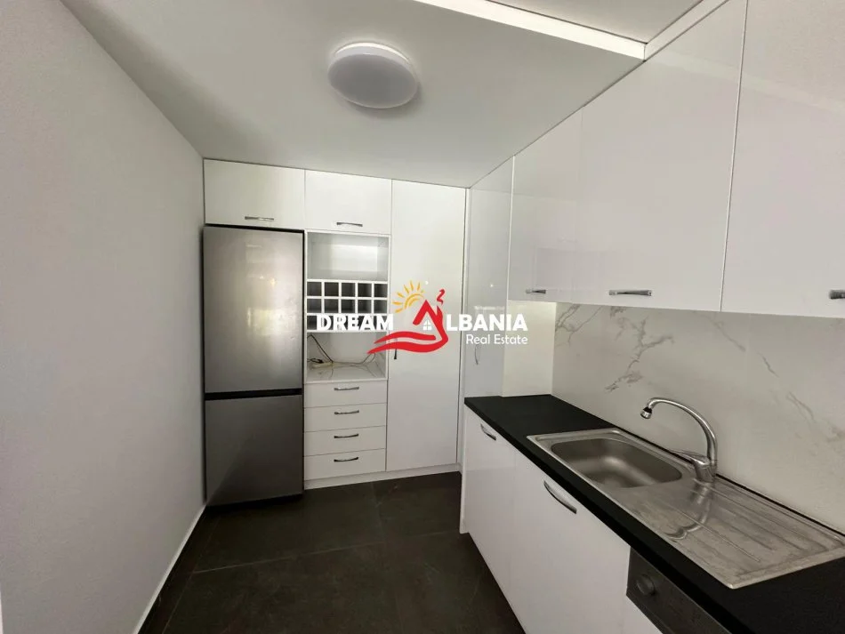 Tirane, jepet me qera Vile 3 Katshe Kati 3, 250 m² 2.350 € (ne Mullet prane OKO FARM)