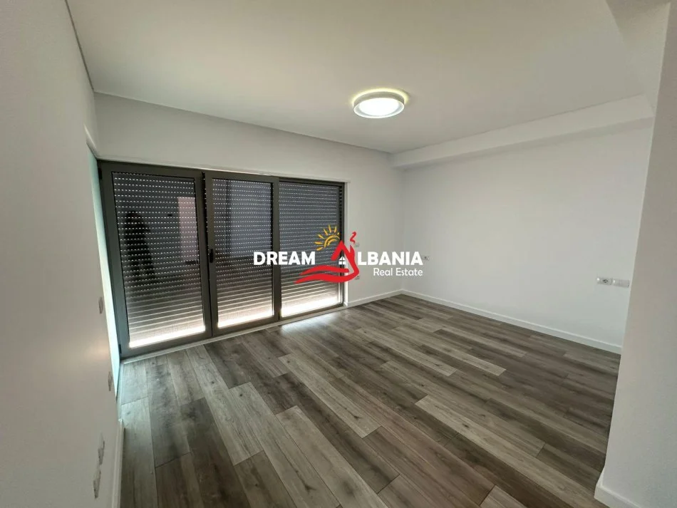 Tirane, jepet me qera Vile 3 Katshe Kati 3, 250 m² 2.350 € (ne Mullet prane OKO FARM)