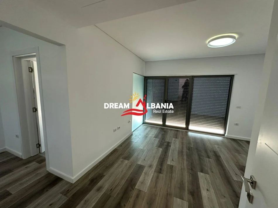 Tirane, jepet me qera Vile 3 Katshe Kati 3, 250 m² 2.350 € (ne Mullet prane OKO FARM)