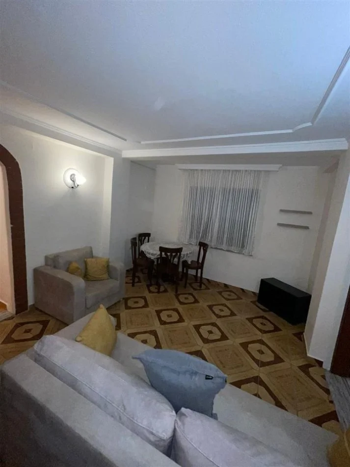 Tirane, jepet me qera apartament 1+1 Kati 2, 62 m² 62 € (Sheshi Willson)