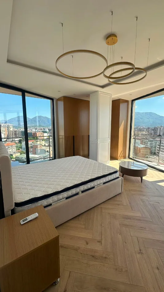 Tirane, jepet me qera apartament 2+1 Kati 11, 110 m² 1.200 € (GOLDEN TOWER MINE PEZA)