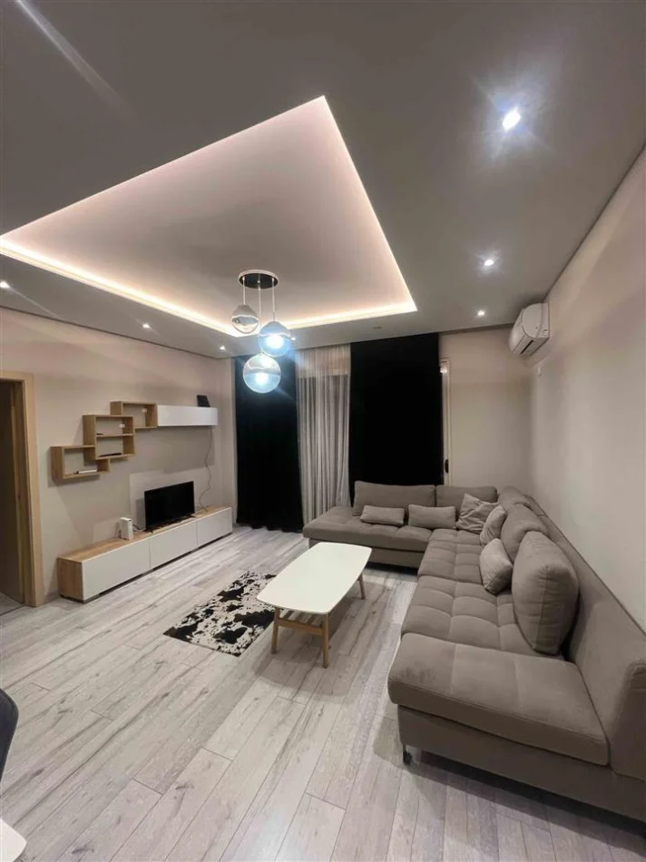 Tirane, shitet apartament 2+1+Ballkon Kati 4, 103 m² 169.600 € (Bulevardi Migjeni)