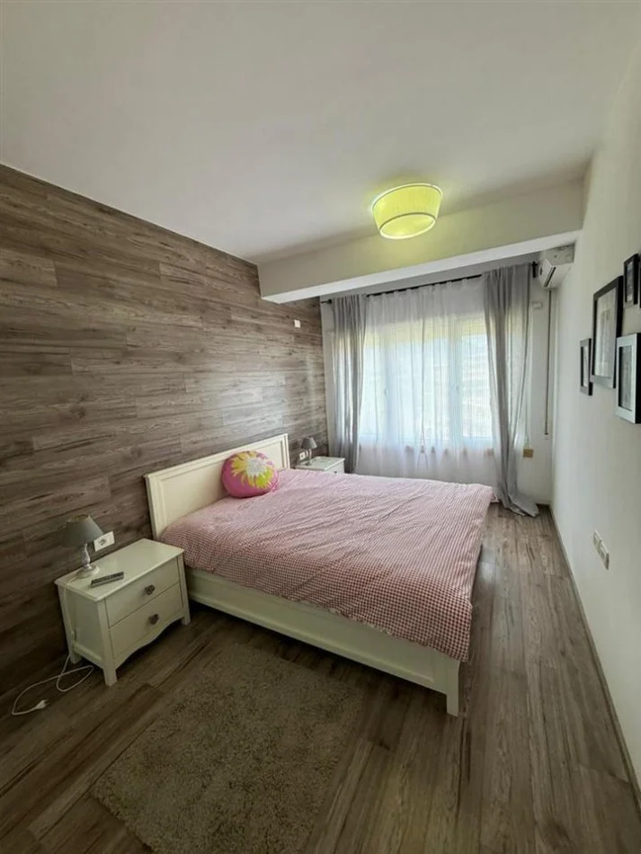 Tirane, jepet me qera apartament 2+1+Aneks+Ballkon Kati 2, 110 m² 800 € (Kodra Diellit)