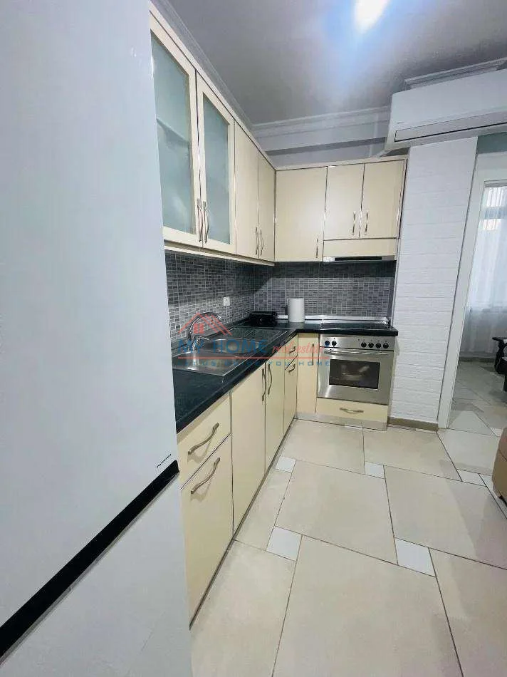 Tirane, jepet me qera apartament 2+1+Ballkon Kati 7, 110 m² 600 € (Astir)