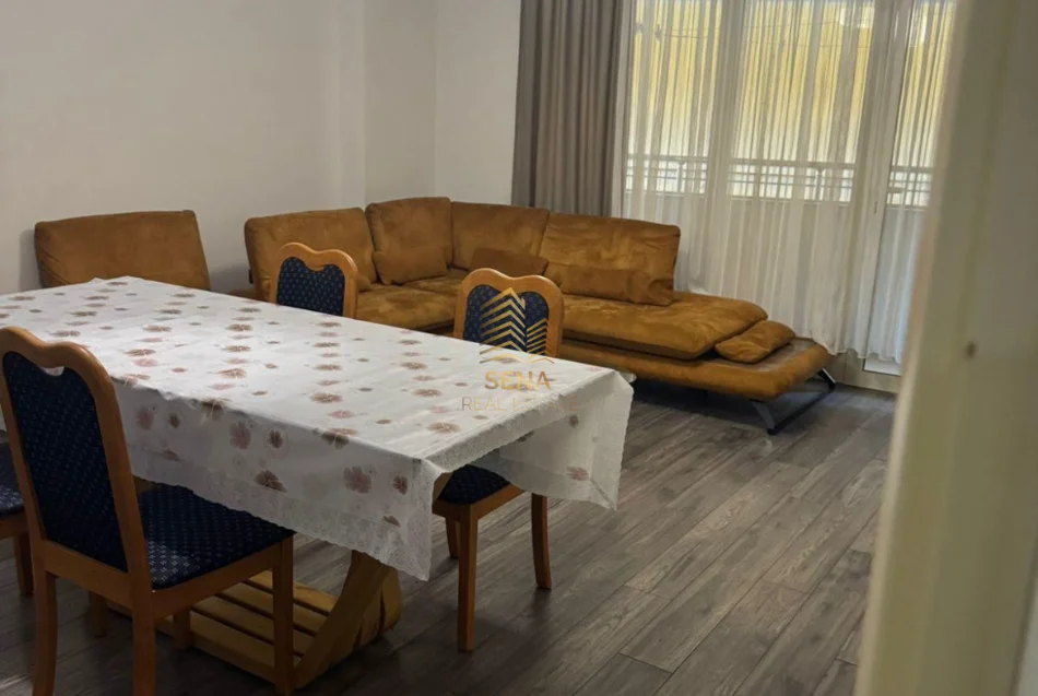 Tirane, jepet me qera apartament 2+1 Kati 1, 90 m² 550 € (Astir)