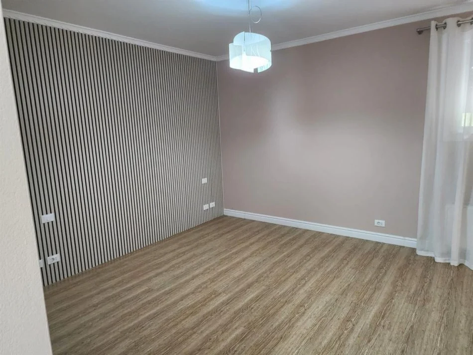 Tirane, jepet me qera Vile 2 Katshe Kati 0, 700 m² 2.000 € (Long Hills Residence)