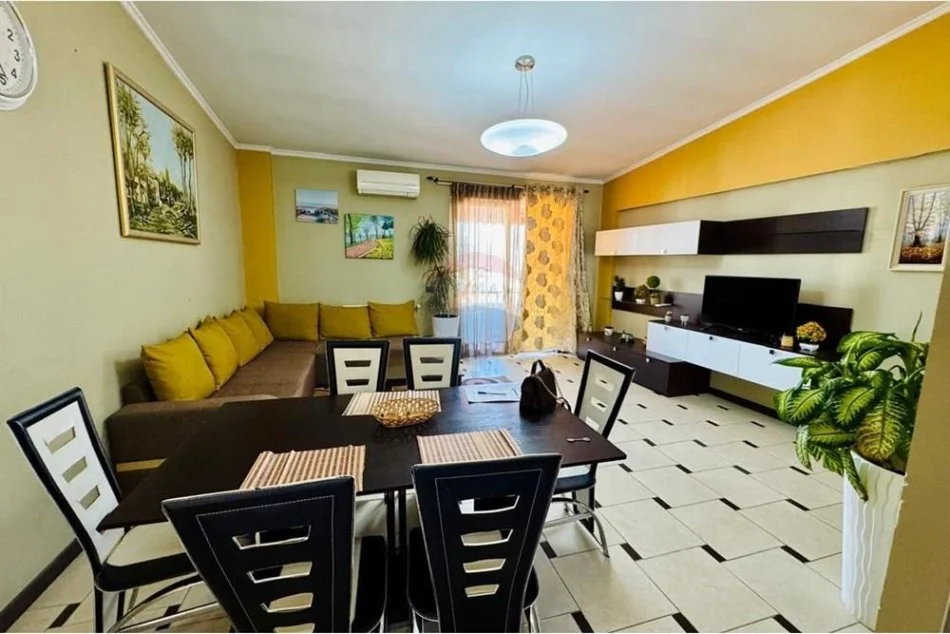 Tirane, jepet me qera apartament 2+1+Aneks+Ballkon Kati 7, 130 m² 550 € (Fondacioni Eleonora)