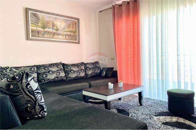 Tirane, jepet me qera apartament 1+1+BLK Kati 3, 90 m² 400 Euro (kristal center)