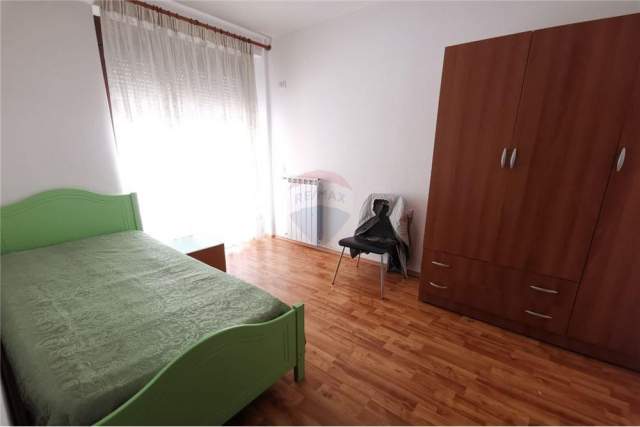 Tirane, jepet me qera apartament 2+1+BLK Kati 3, 100 m² 400 Euro (Him Kolli)