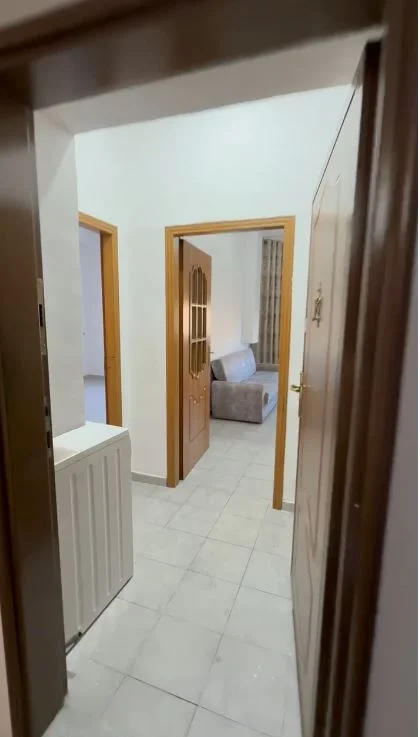 Jepet me qira apartament 1+1 Kati 4, 50 m², 600 €  ne Bllok